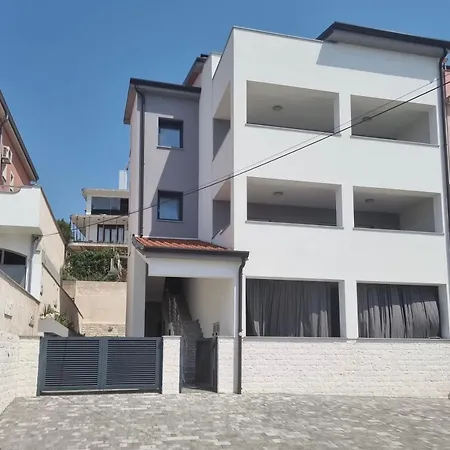 Jozi Apartment *